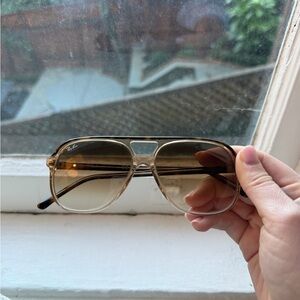 Ray-Ban Classic Gold Sunglasses